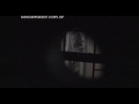 ❤️ Lourinho é secretamente filmado por um voyeur de bairro escondido atrás de tijolos ocos ☑ Porno porno em pt-br.trysex.ru